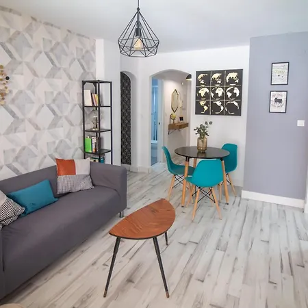 Nt City Center - Large Terrace & Design Apartment *